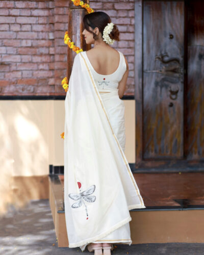 KNITTED COMFY BLOUSE AND SAREE SET WITH FIREFLY PRINT - Image 4