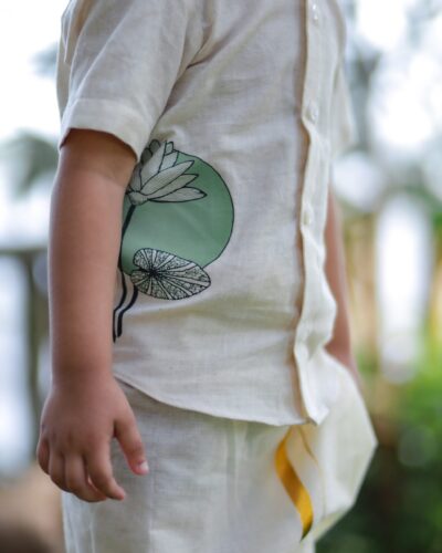 KIDS HALFSLEEVE SHIRT WITH GREEN MOON LOTUS PRINT - Image 2