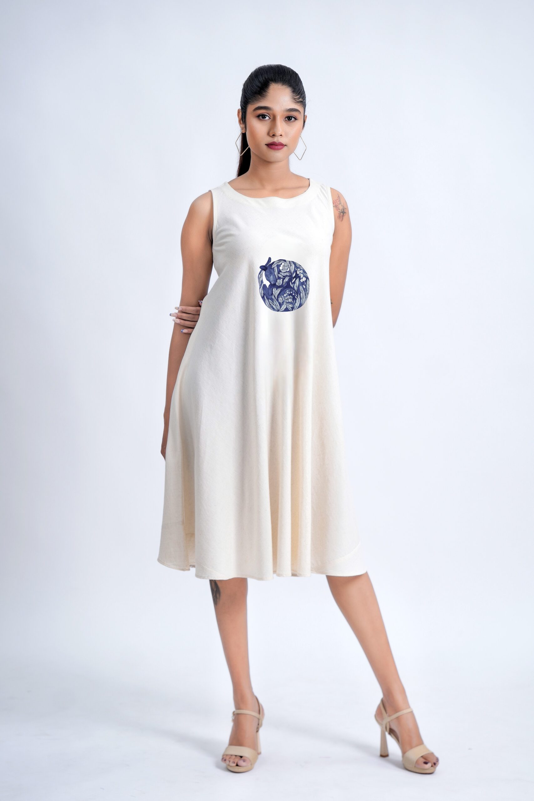 LINEN COTTON DRESS WITH INDIGO CAT NAP MOTIF