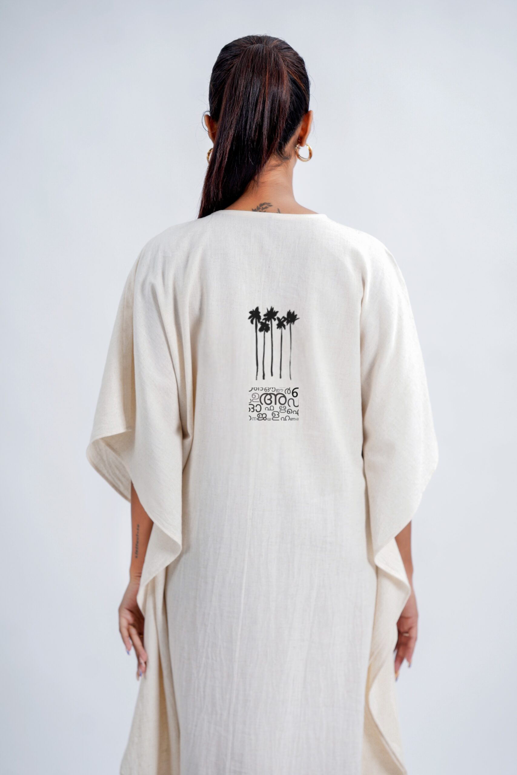 LINEN COTTON KAFTAN WITH COCONUT PALM MOTIF