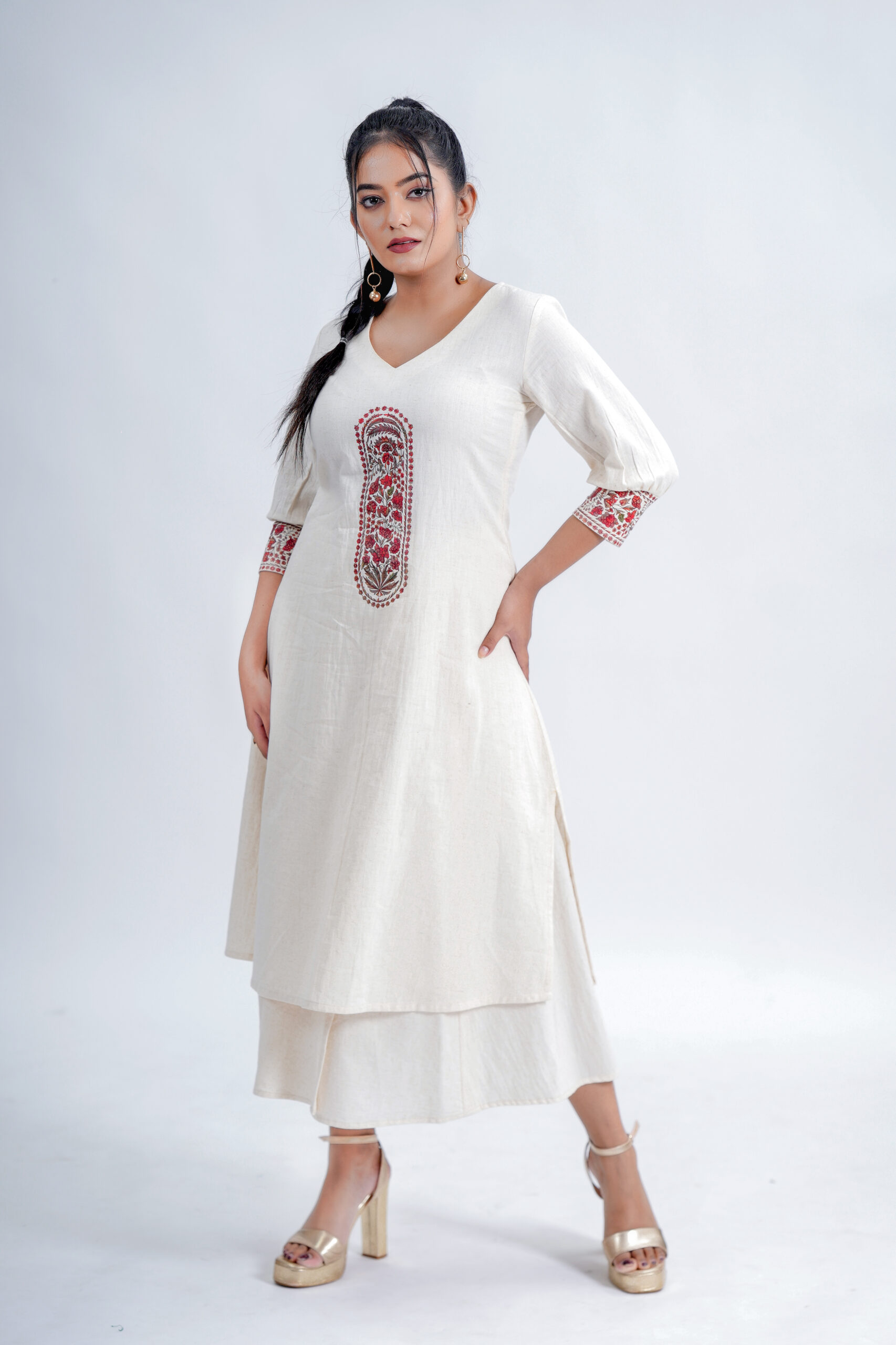 LINEN COTTON KURTA WITH RED ARK MOTIF